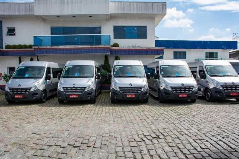 empresa de fretamento de vans para funcionários