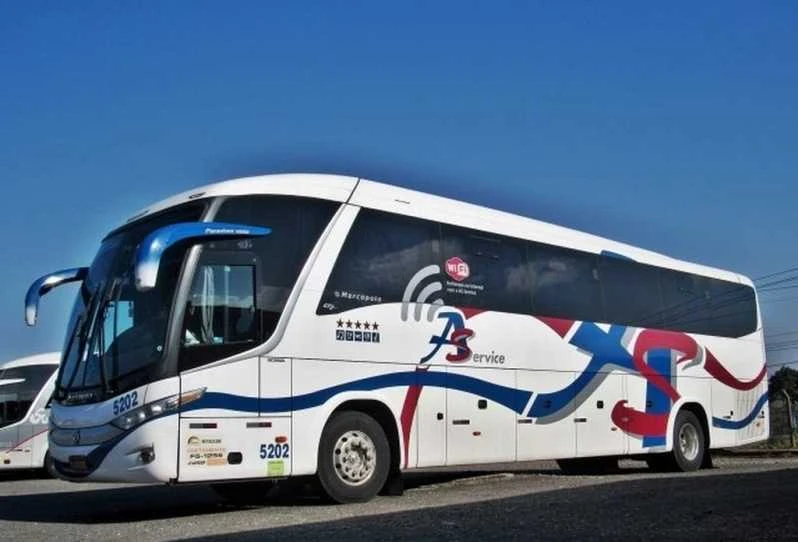 ônibus para fretamento